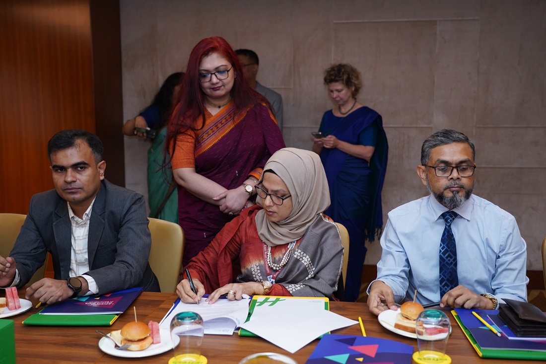 East West University Joins Hands with Internationa... 