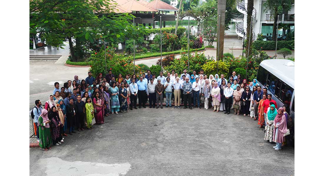 East West University Arranges a Faculty Retreat Pr... 