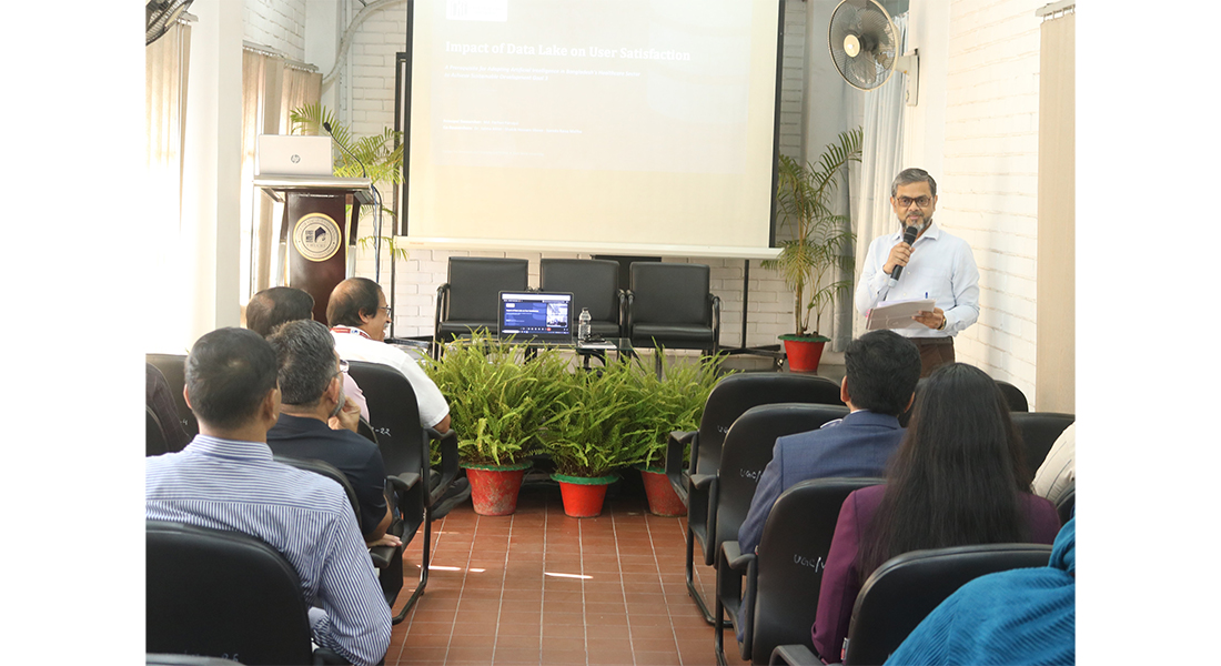 EWUCRT Holds 146th Research Seminar on AI and Data... 